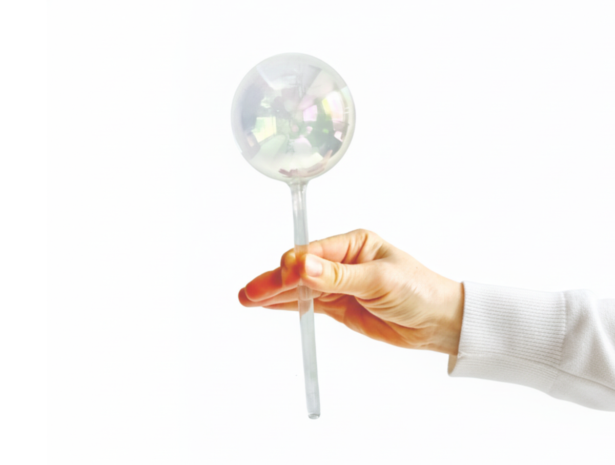 Watering Globe / Watering Globe